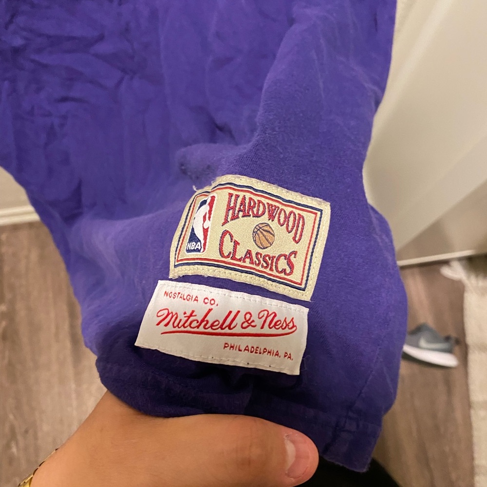 Lakers tee - Picture 3 of 3